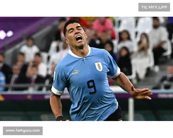 从偶像到争议人物苏亚雷斯招黑现象背后的社会心理与媒体叙事解析